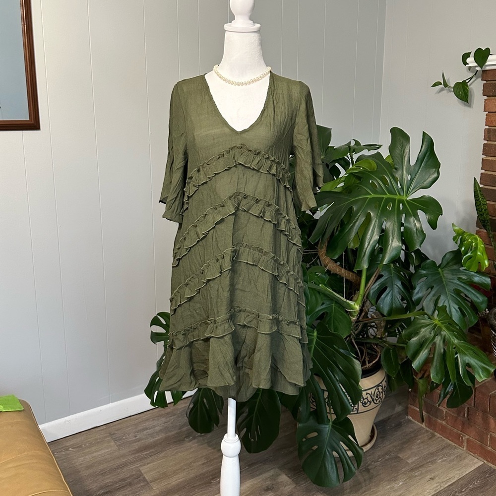 🛍️NET.  Flawless  Ruffle dress with line